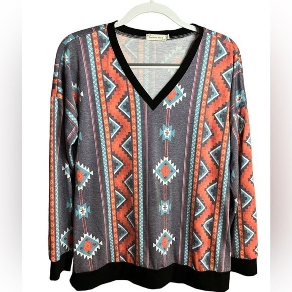 Southern Stitch Top Womens Small Aztec Southwestern V-Neck Long Slv Grey Shirt